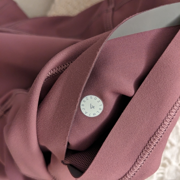 Lululemon In Movement Short - Picture 3 of 6